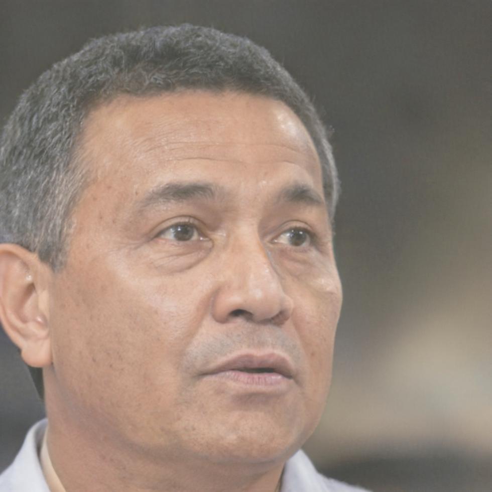 Eloi Menéndez explicando conceptos de presupuesto familiar