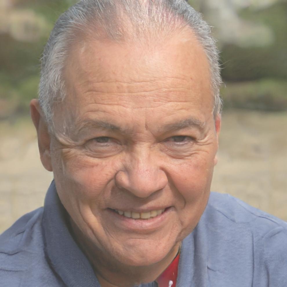 Retrato profesional de instructor especializado